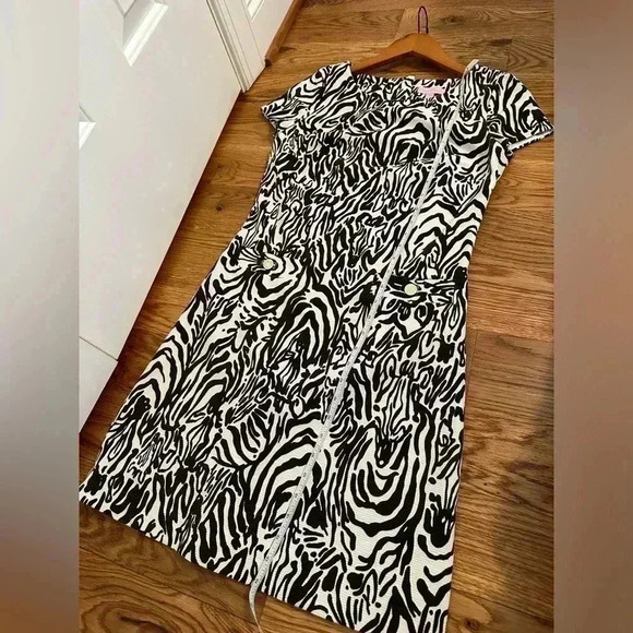 Lilly Pulitzer Layton zebra dress size Small - Picture 10 of 11
